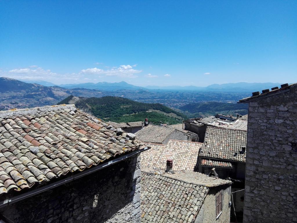 Locanda Il Falco Nero Fumone Eksteriør billede