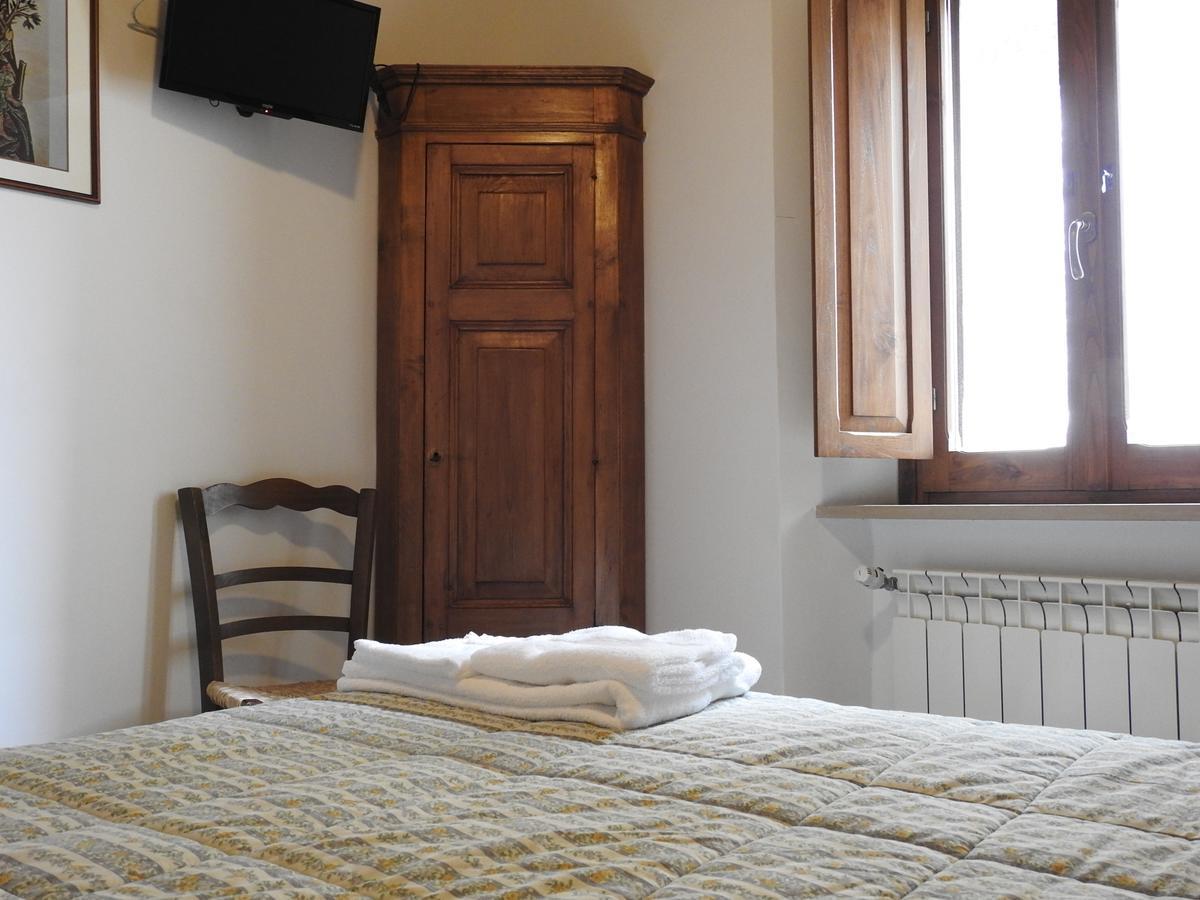 Locanda Il Falco Nero Fumone Eksteriør billede