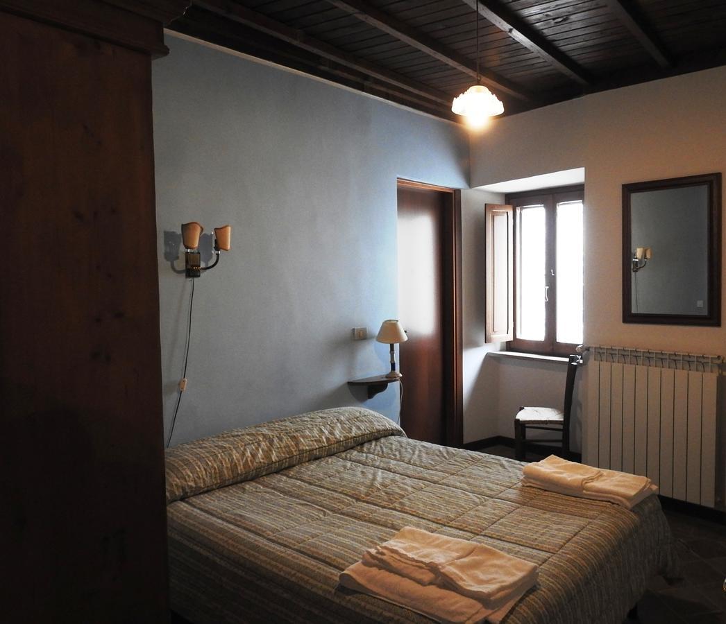 Locanda Il Falco Nero Fumone Eksteriør billede