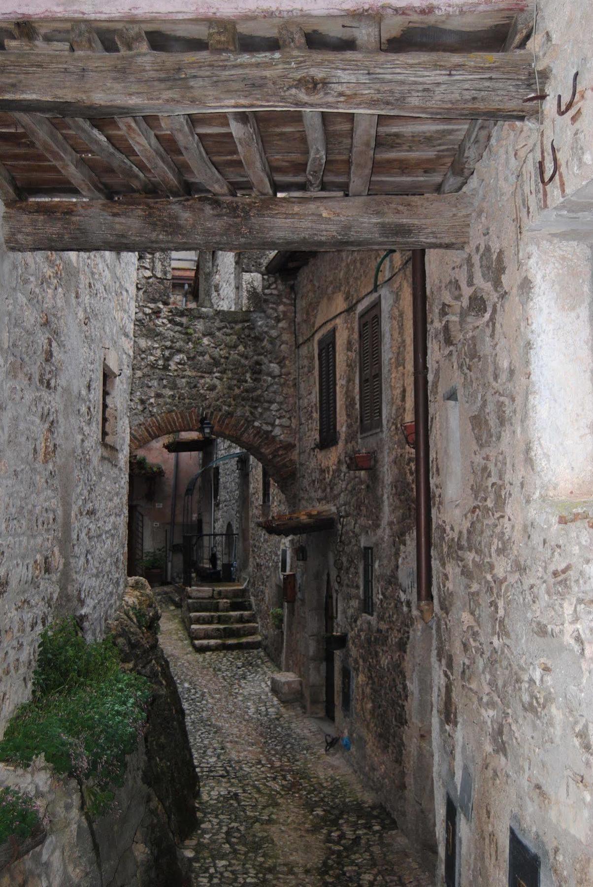 Locanda Il Falco Nero Fumone Eksteriør billede